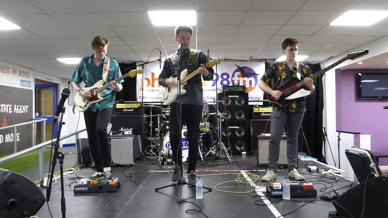 Ocean Flaws - Feel Good Inc (Phoenix FM Creative Sessions)