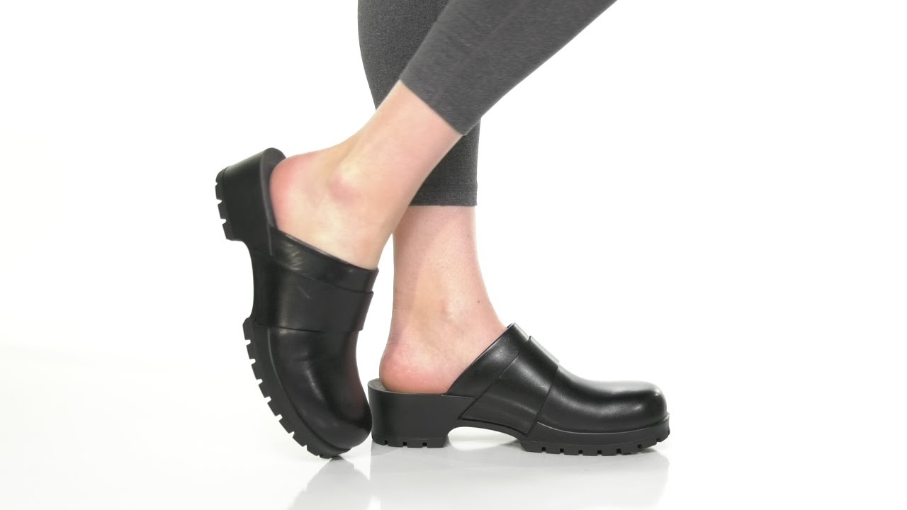 ECCO Clog |