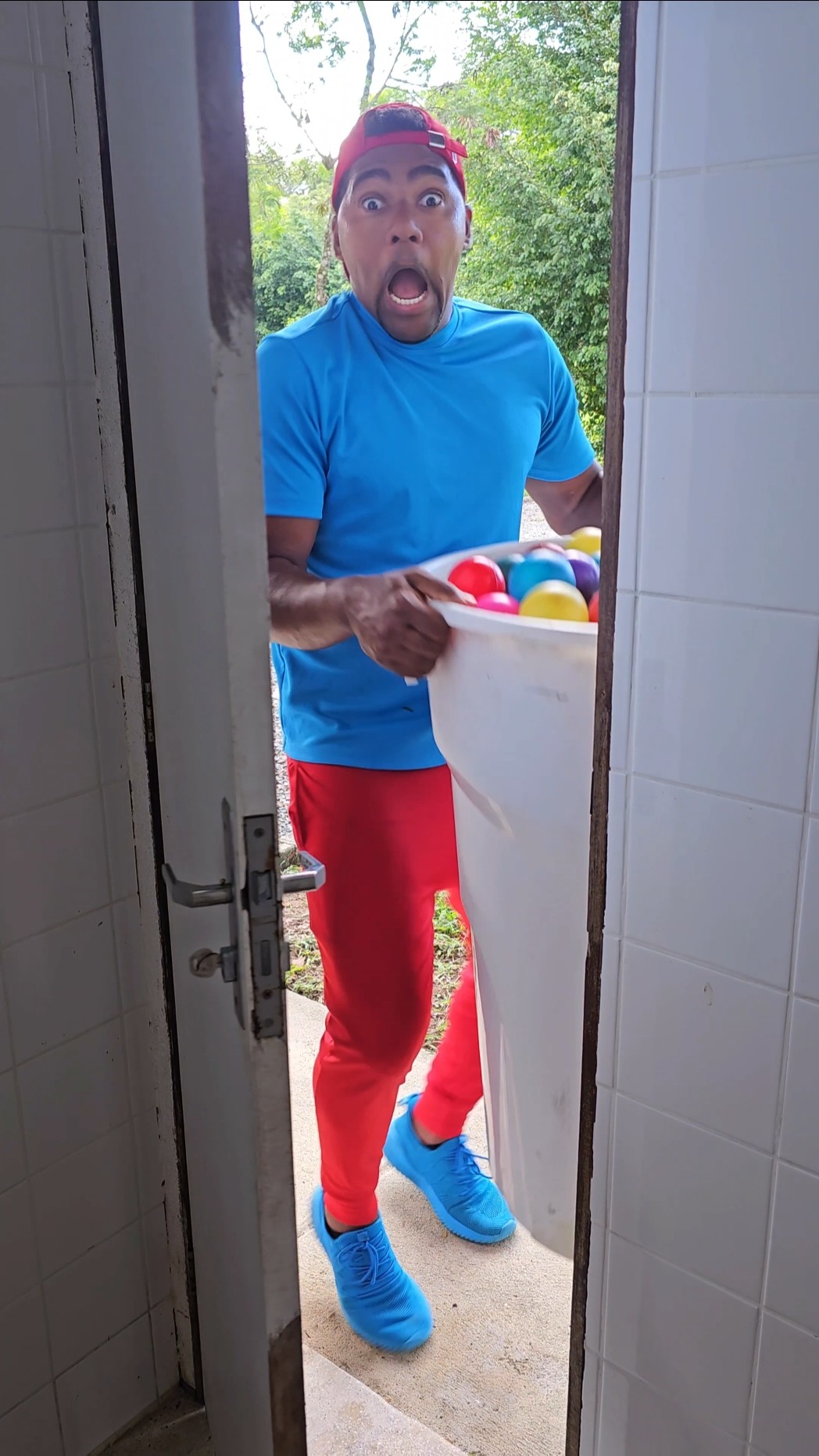 Porta assombrada ??? #funny #comedy #shorts #viralvideo #ytshorts