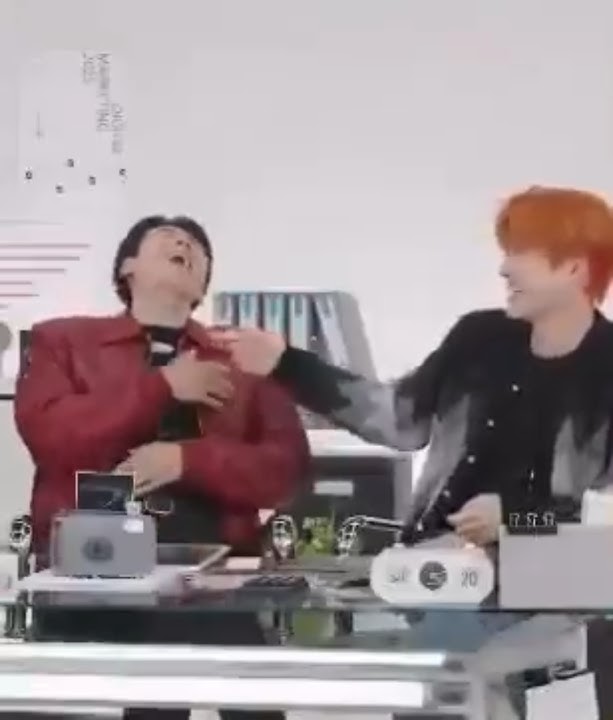 Sehun’s high pitched laugh is back