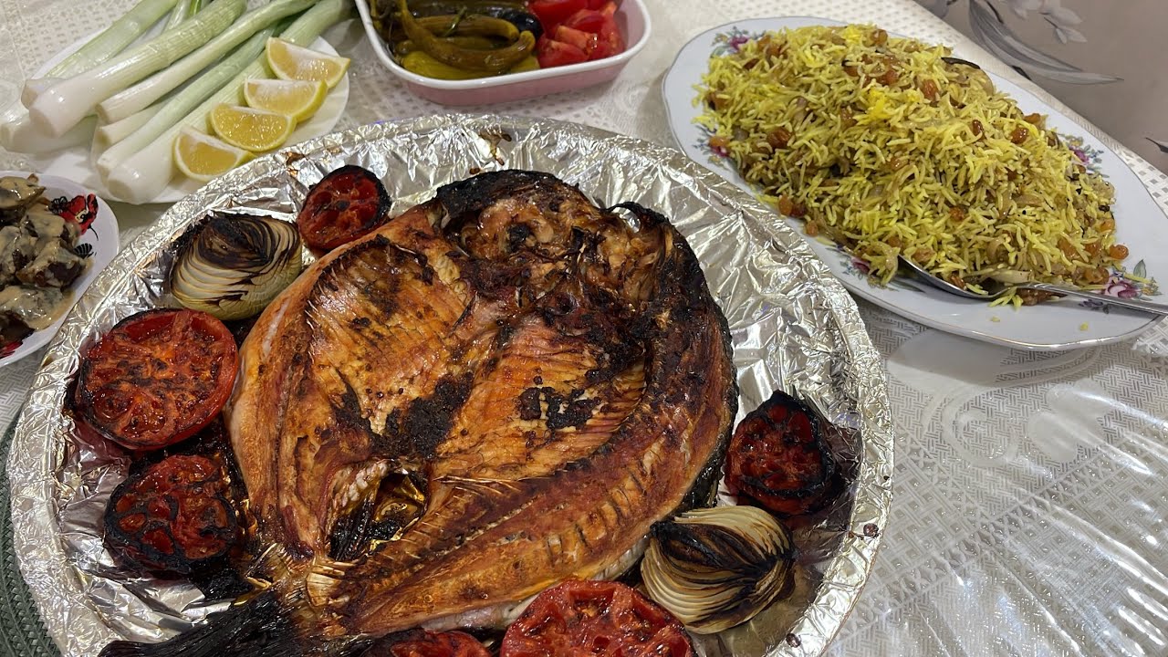 غدة يوم الجمعة سمج شوي وتمن اصفر بالحشوة 🐟🥄