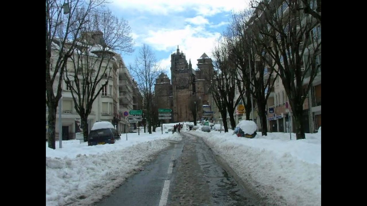 BEAUCOUP de neige sur la ville de Rodez janvier 2006