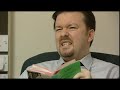 Capture de la vidéo David Brent Reads 'Slough' By Sir John Betjeman