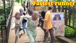 Lari ketakutan..!! Video lucu gorila prank