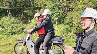 Download Lagu Thanh guides Yen Chi to ride a motorbike so she can get around by herself MP3