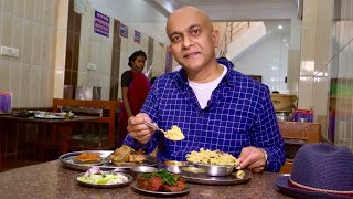 Lunch At LAKSHMAN MESS | Mysore’s Famous Naati (Local) Non Veg Eatery |Mutton Pulav, Curries & Fries