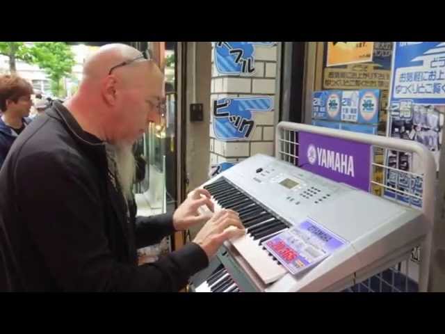 Jordan Rudess visited Music instruments town,Ochanomizu,Tokyo (10/21/2014) class=