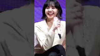 Lisa Try British Accent Blackpink Lisa Jennie Jisoo Rose Blink And Bts