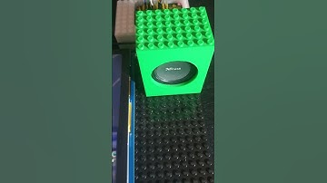 LEGO Raspberry Pi Computer with Touchscreen and Speakers
