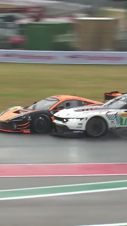 MULTIPLE contact in intense battle! 🥵