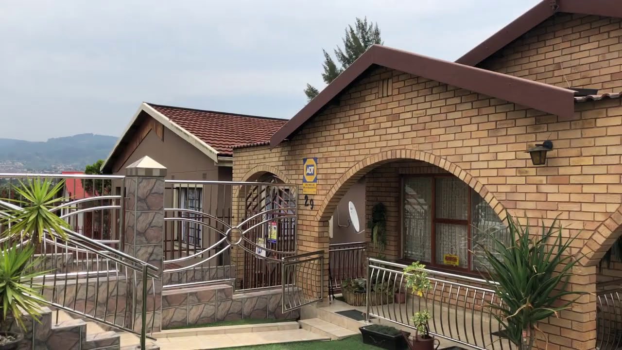 R1,995,000 7 Bedroom House For Sale in Raisethorpe YouTube