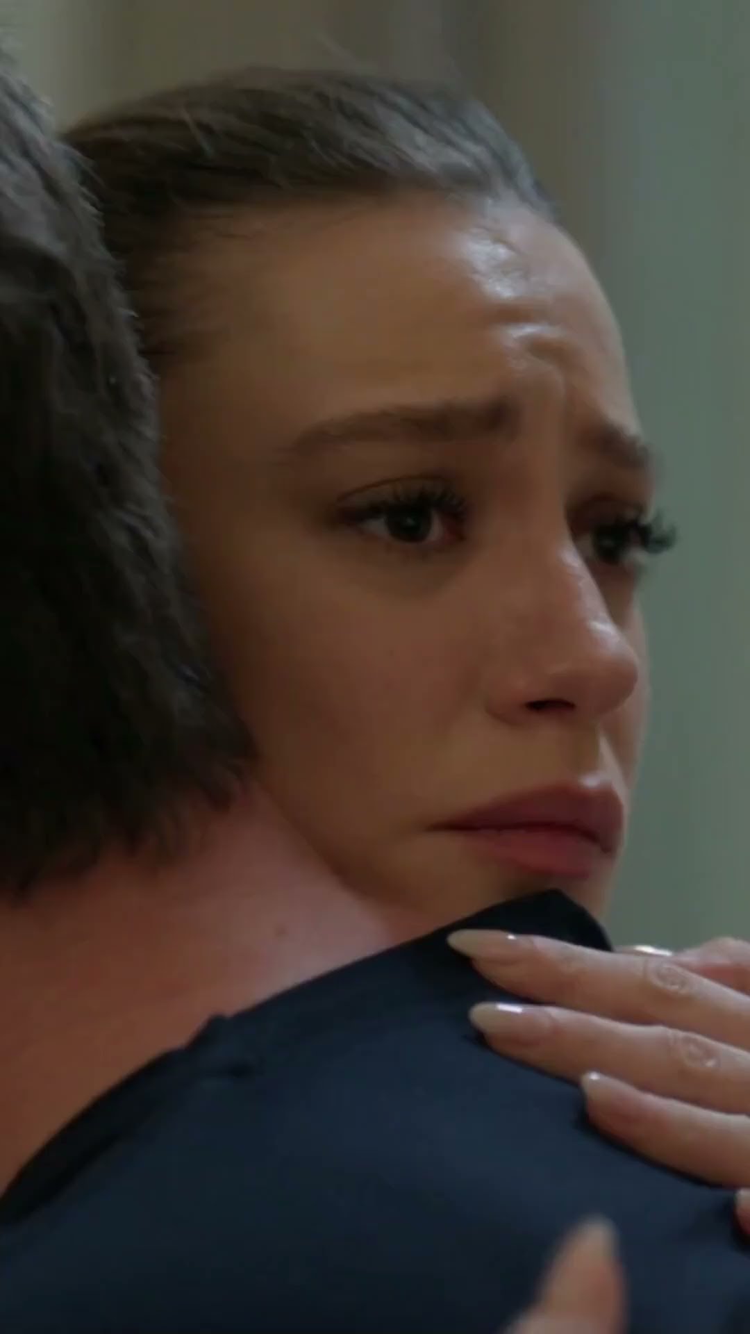 ¿Alguien necesita un abrazo protector de Aslan? ? ¡Hagan fila porque nosotros sí! #LaFamiliaTLMD