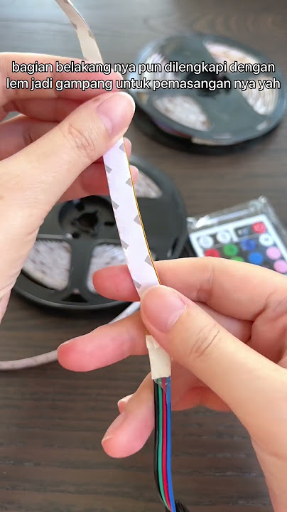 pakai lampu LED strip biar kamar makin kece dengan warna yang bisa diubah2 juga | link di komen