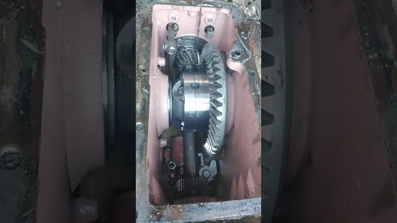 Popravak hidraulike Zetor 7711 - YouTube