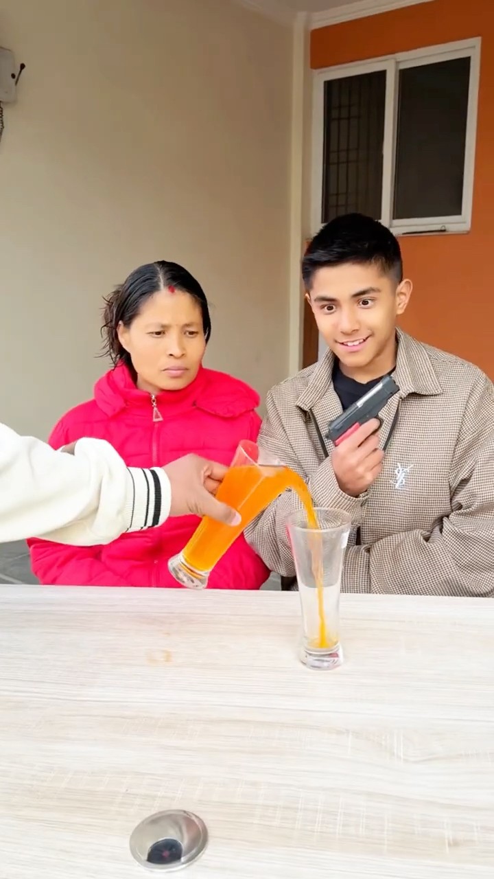 Who Will Claim The Cold Drink? #sigmamom #viral #funny #shorts