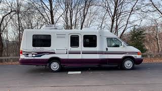 1999 Winnebago Rialta HD with only 3K Miles  Interior