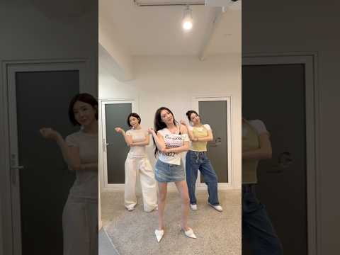 오늘도 브브걸 재미나게 행복하게 🧡 #shorts thumbnail