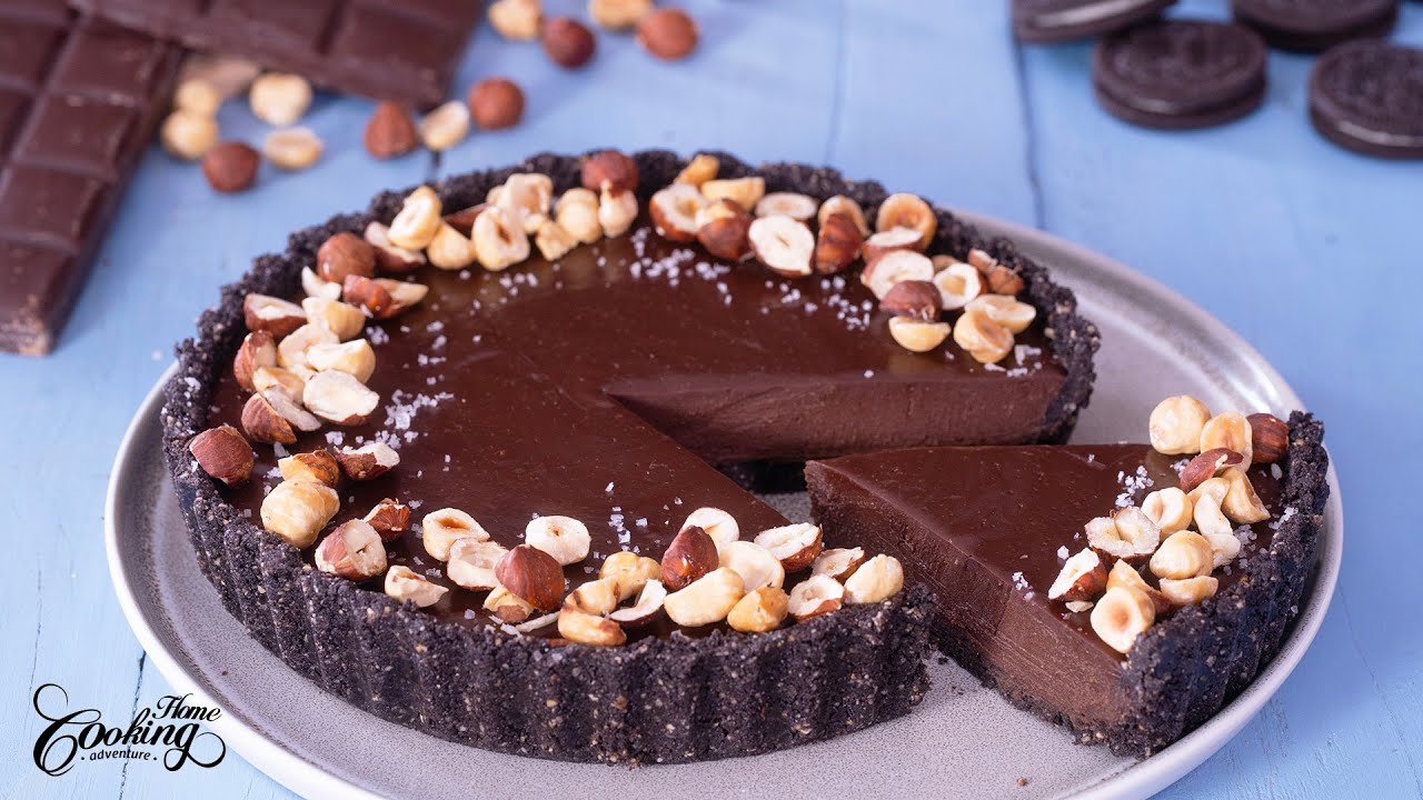 No-Bake Chocolate Hazelnut Praline Pie - Easy and Quick Pie Recipe