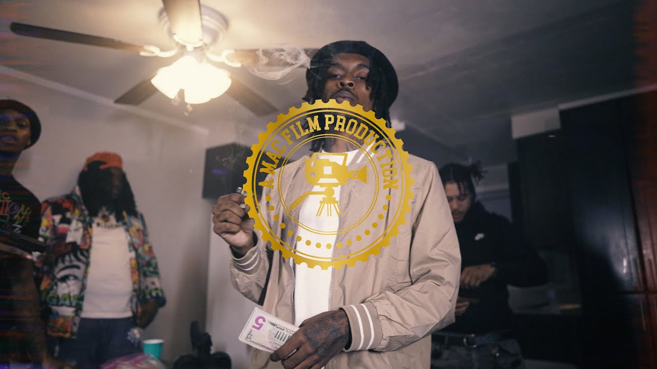 Guarda Tae Santana - Weigh Yo Options (Official Video) SHOT BY: @SHONMAC071 su YouTube Guarda Tae Santana - Weigh Yo Options (Official Video) SHOT BY: @SHONMAC071 su YouTube
