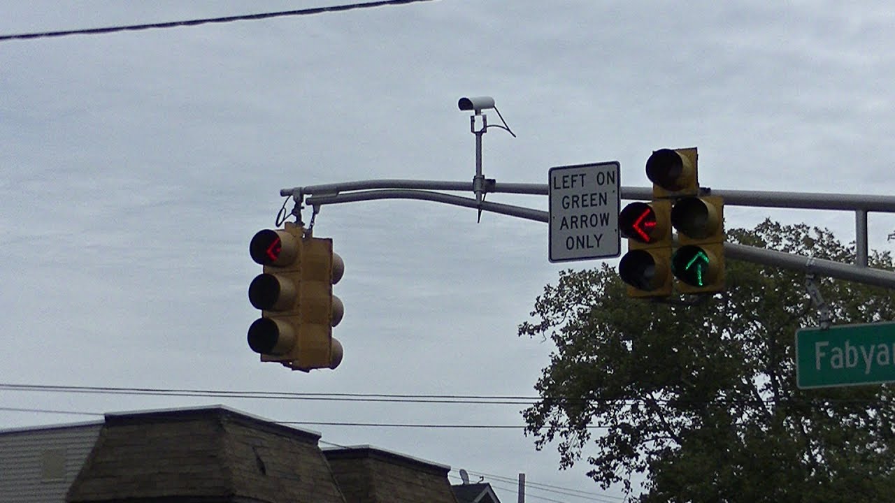 Odd Traffic light in Newark YouTube