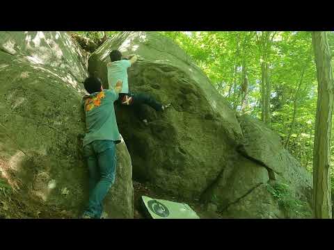 蝙翔鬼R3霊山里山ポレットボルダー