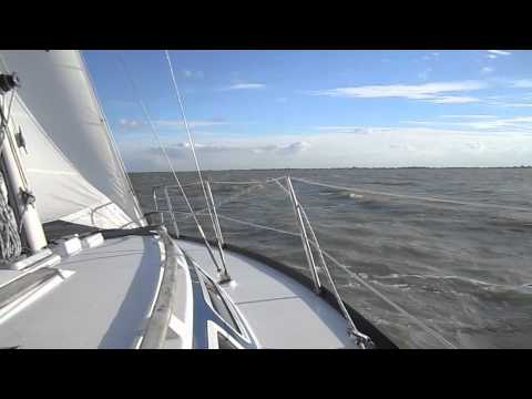 Dufour 2800 over IJsselmeer