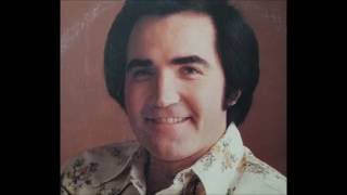 Video thumbnail of "WALT MILLS - "I'm On My Way To Heaven" (1977)"