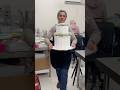 طريقة تزين كيك طابقين بورق الويفر و ورد الجبسوفيليا مع حساب تكاليف 