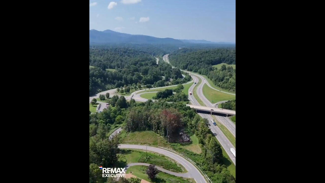 Commerical Opportunity in Mars Hill