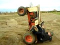 Idiot on tractorflv