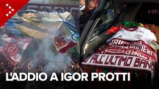Igor Protti, l'addio allo stadio di Livorno: il giro di campo del feretro tra i cori dei tifosi