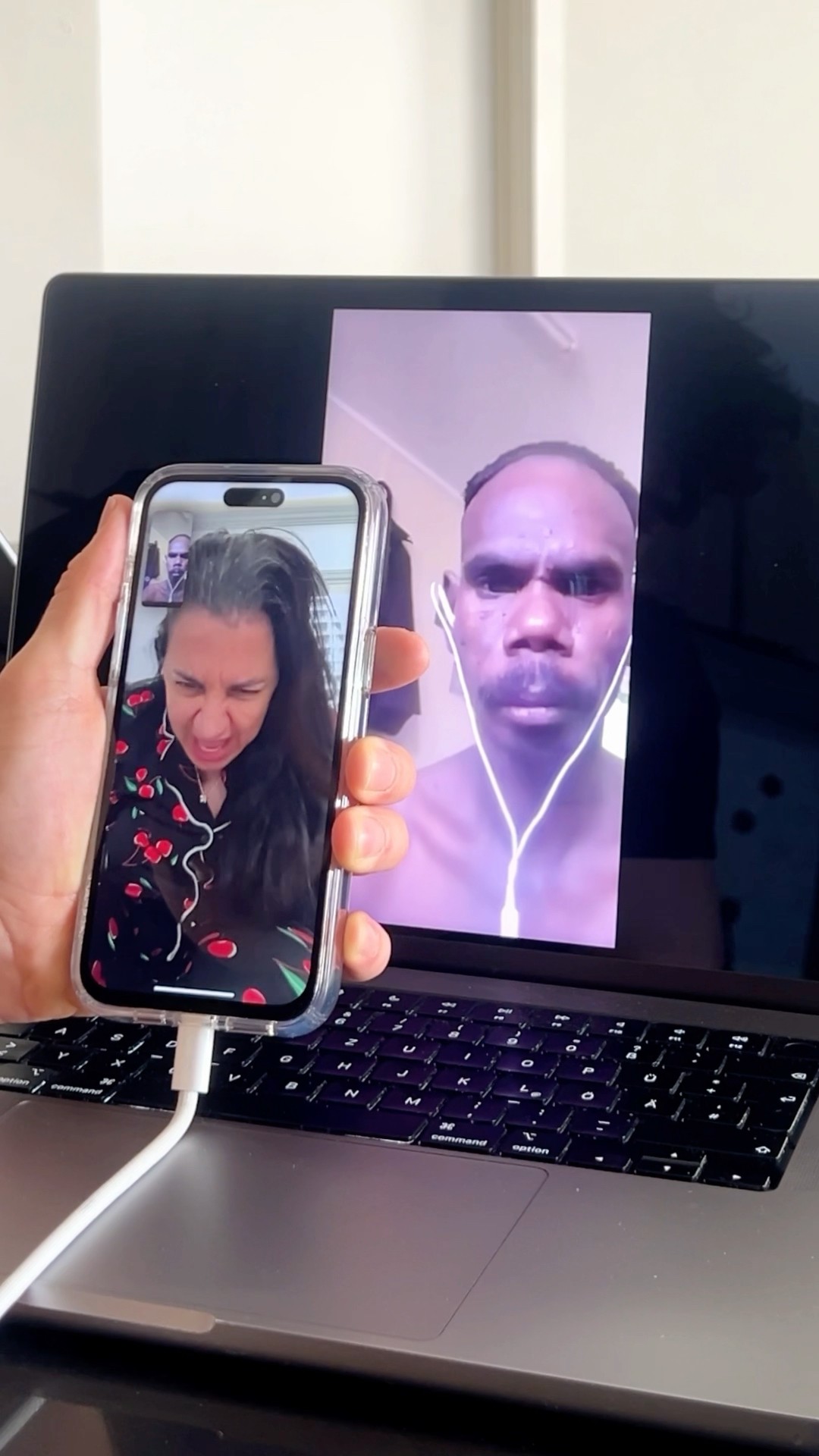 This Facetime call took a wild turn ?
