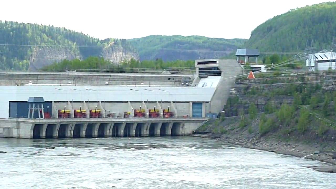 Peace Dam at Hudsons Hope British Columbia Canada YouTube
