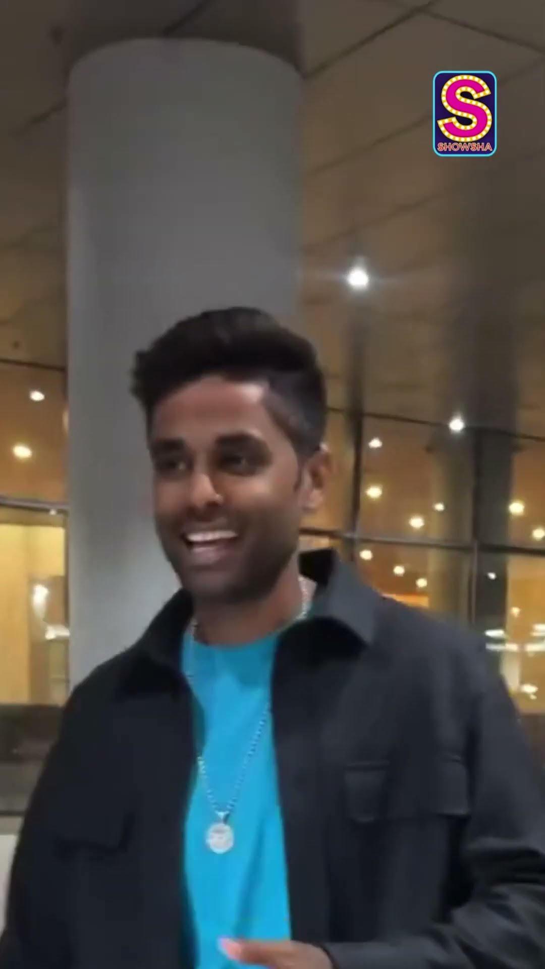 Suryakumar Yadav Papped At The Airport As He Makes His Way Back After India Vs Pakistan | N18S