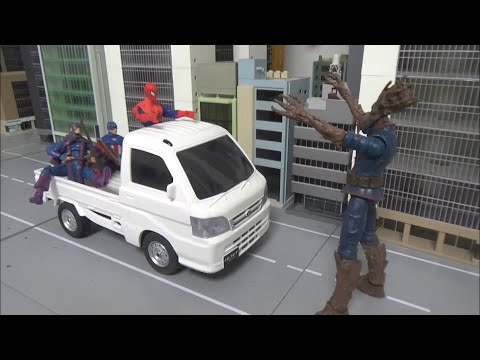 Spider-<strong>Man</strong>&amp;#39;s Danger in a <strong>Truck</strong>