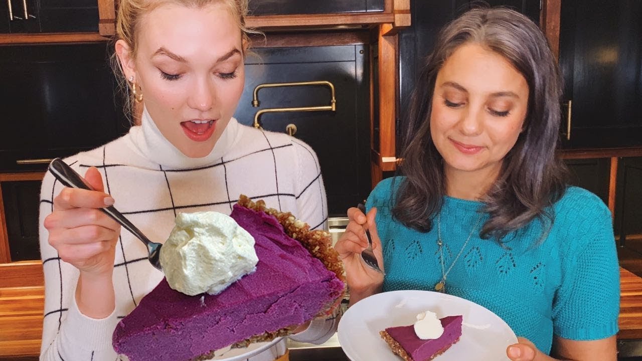 Sweet Potato Pie | Klossy Learns to Cook