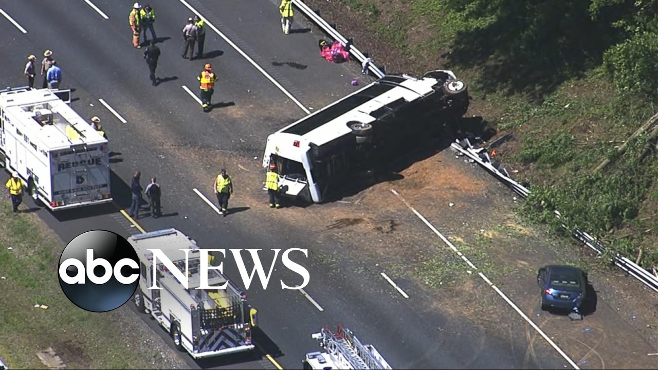 2 critically injured after bus overturns on I-95 in Maryland - YouTube