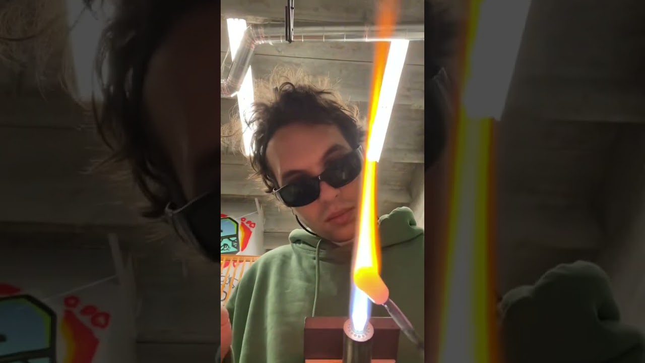 How to make a glass skull pendant with AlexanderTheGreatGlass