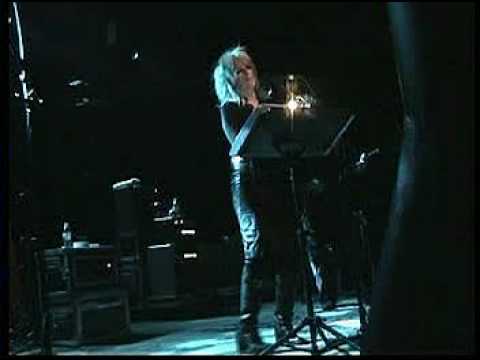 riding the storm lucinda williams' historic night ...