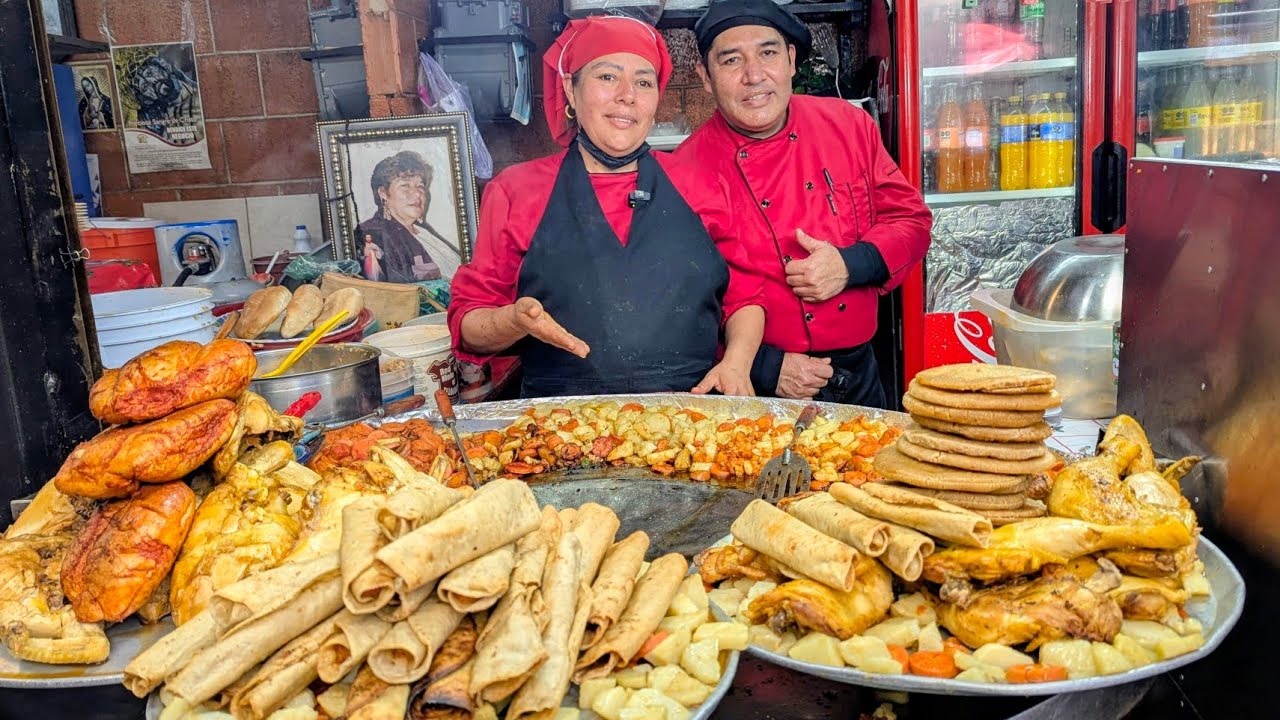 Tacos de TRIPA , ENCHILADAS , BORREGO... ¿Qué comer en el Nuevo MERCADO de Pátzcuaro ?