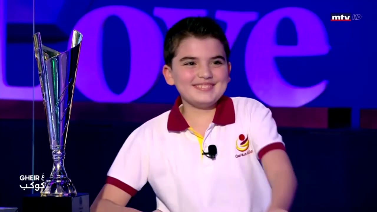 بطل أبطال العالم علي ناصر يدهش الجميع بذكائه في الحسابات... إنًه حقًاّ بطل