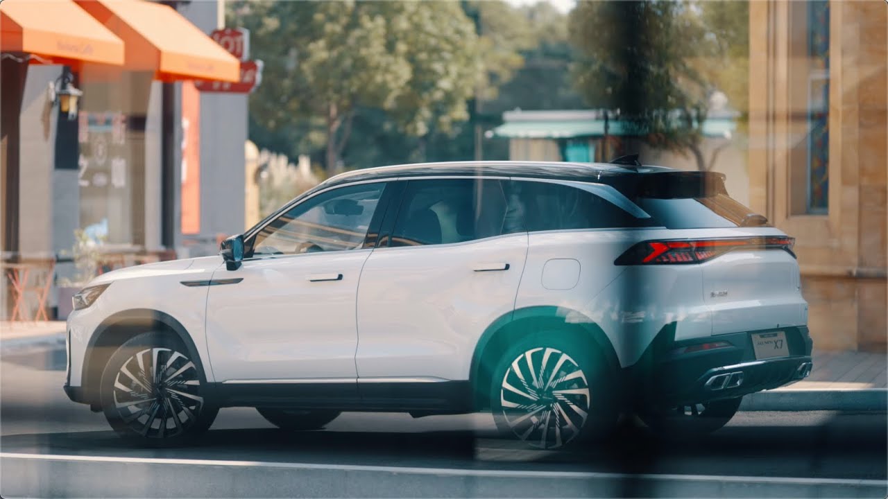 The Eye-catching One | BAIC X7