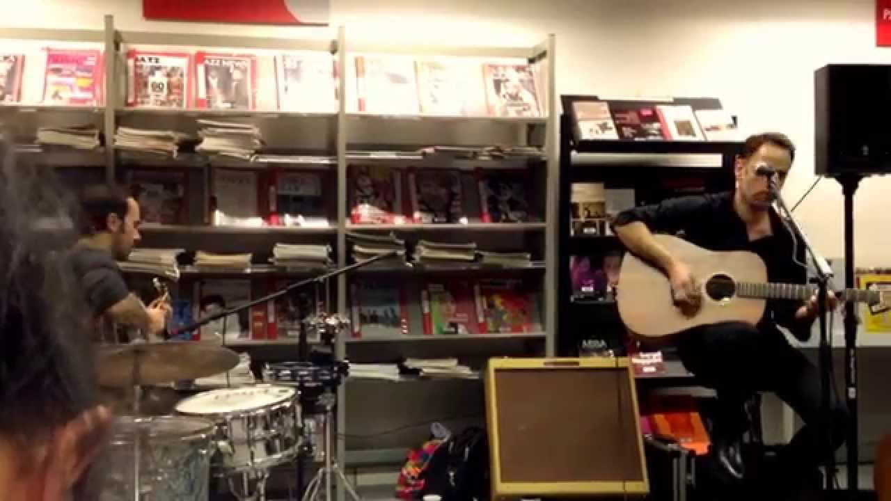 Y2015 0124 Harold Martinez Birdmum Acoustic Live Bibiloshow Nîmes