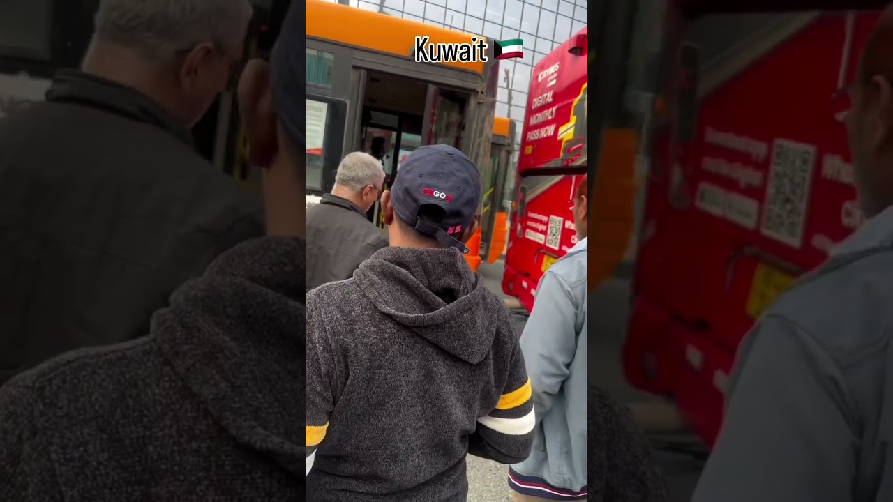 ​"Oh no! Subah-subah City Bus ka accident 😱 