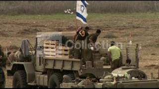 ISRAELI TROOPS PACKING UP ON GAZA BORDER