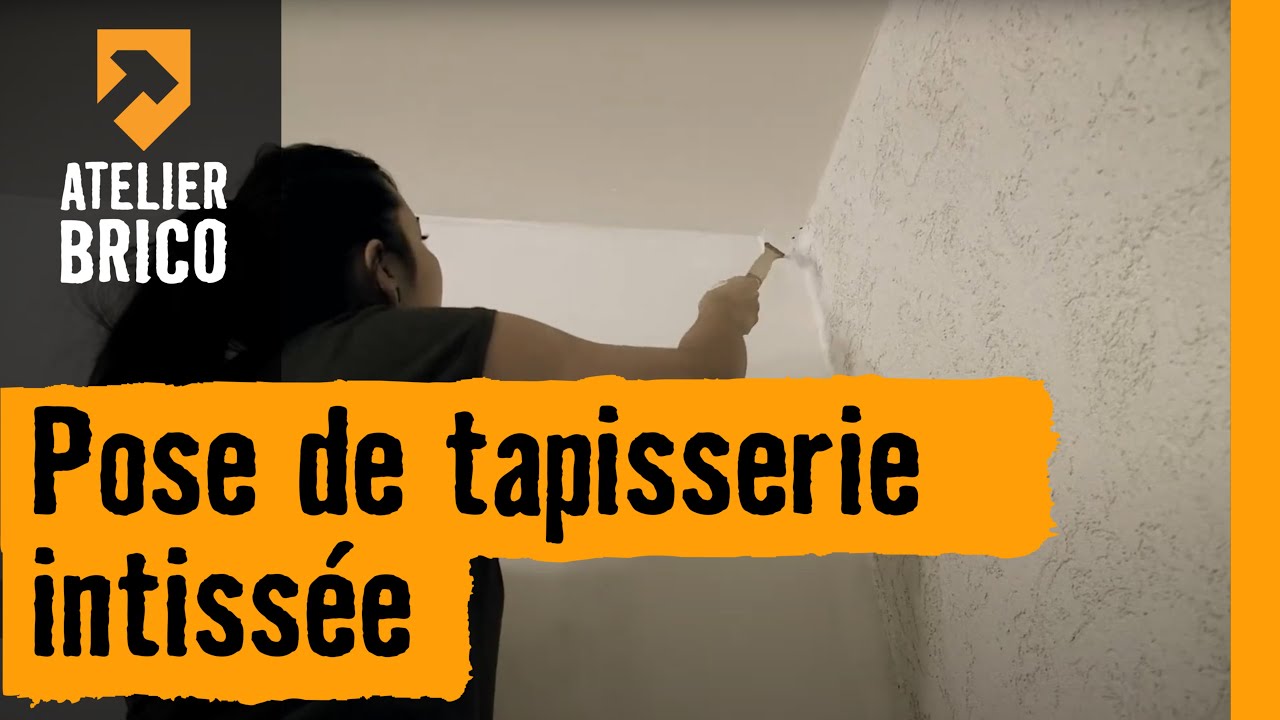 Comment peindre un papier peint intissé - L'Atelier par Brico Privé