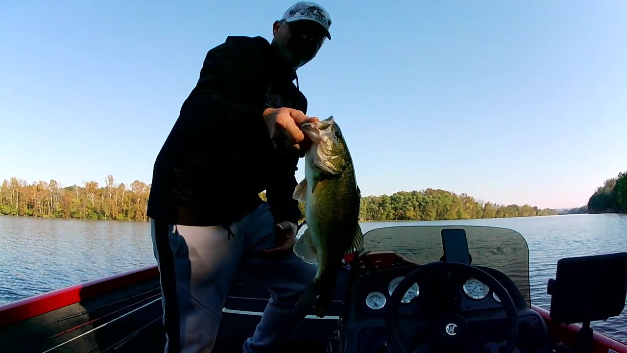 November 2025 Bass Fishing Old Hickory Lake