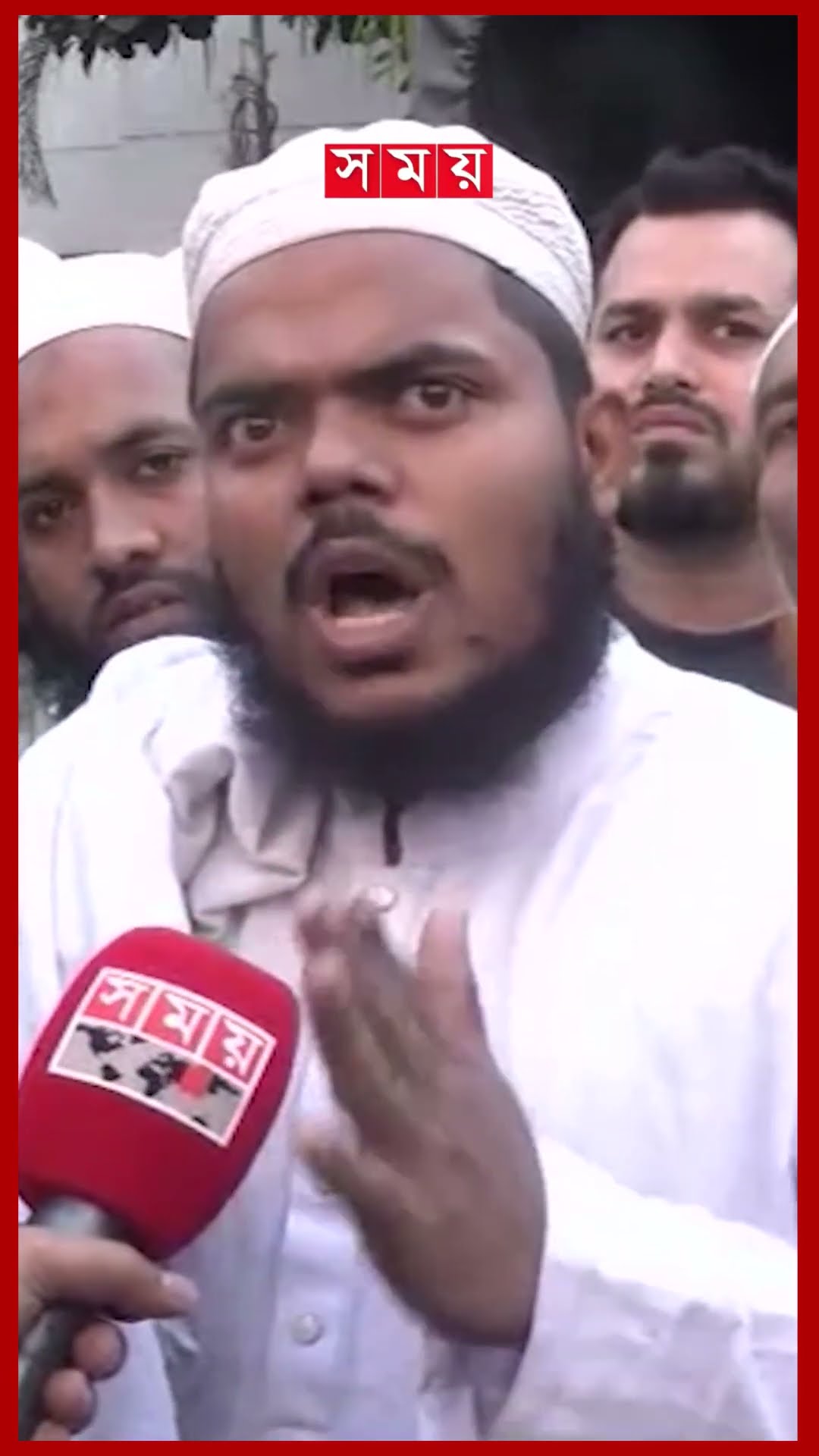মধ্যরাতে ঘুমন্ত মুসল্লিদের উপর হামলা, পাল্টাপাল্টি দোষারোপ #tongi #bishwaijtema #Hospital #somoytv