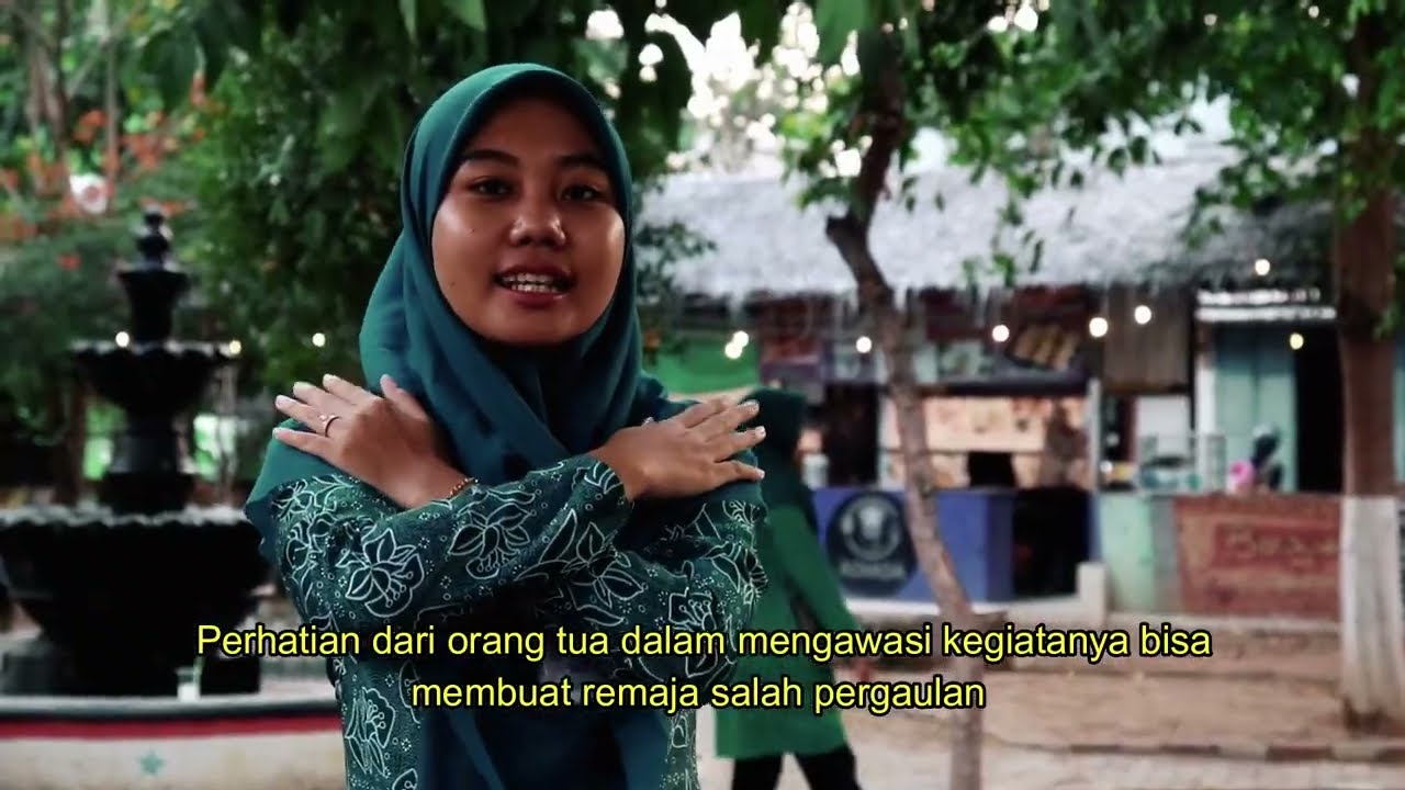 JUARA 1 VIDEO POLA ASUH ANAK DAN REMAJA DI ERA DIGITAL