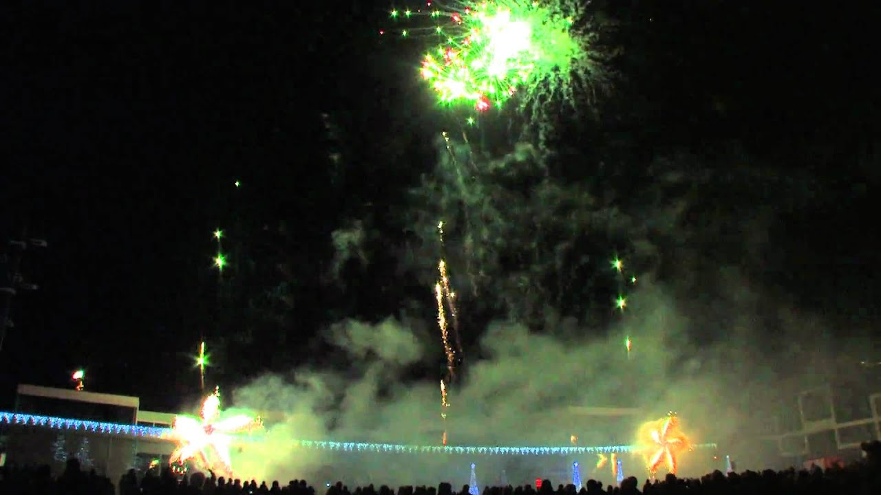 artificioso significato Nieuwjaars vuurwerk Lommel - 8-1-2011 - Part 1/2 - Fireworks